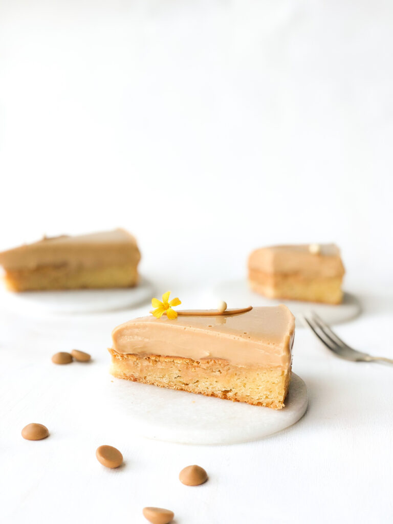 Blondie med karamel ganache NannaBroe Kageliv