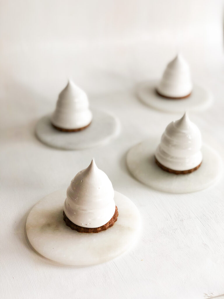 flødeboller med æble